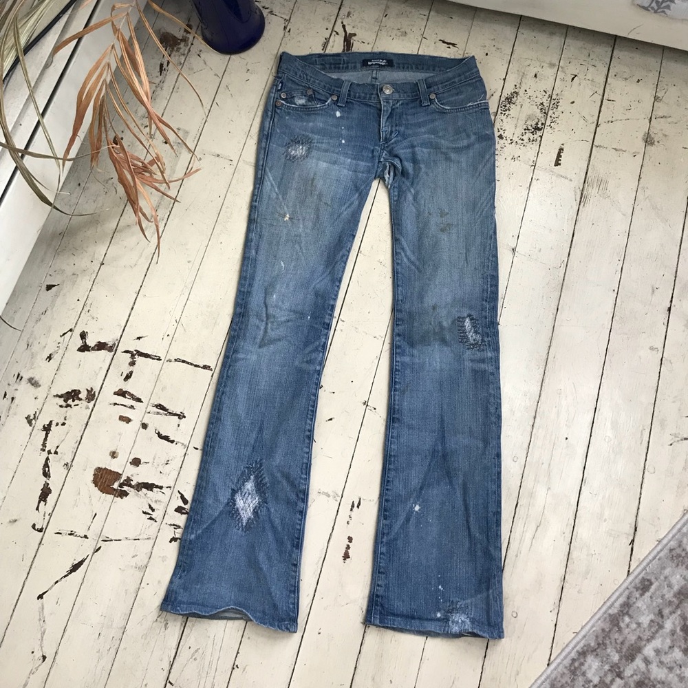 Rock and Republic distressed Jagger women’s jeans